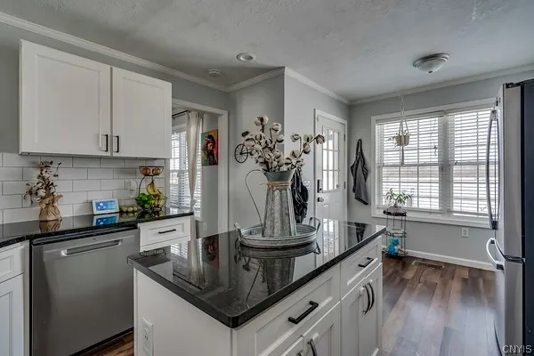 $2,200 | 31795 Highway 11, Philadelphia, NY 13673