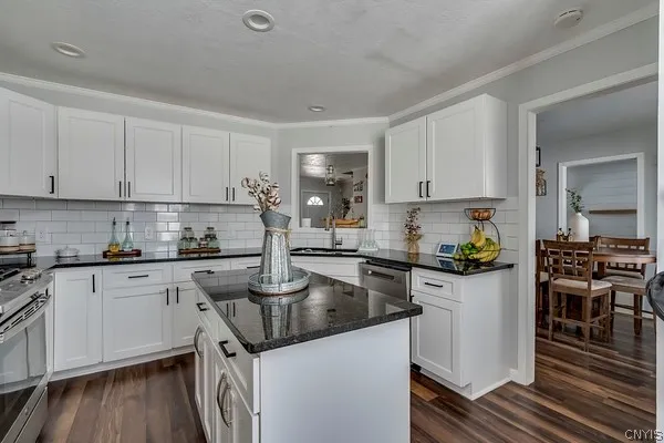 $2,200 | 31795 Highway 11, Philadelphia, NY 13673