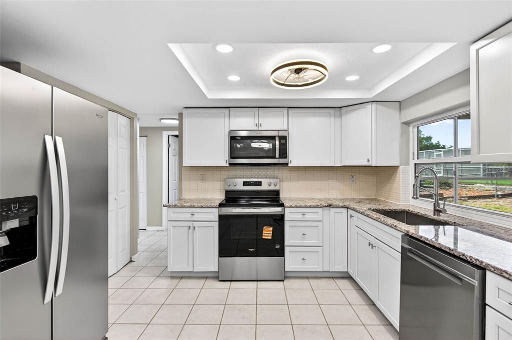 8915 Sterling Lane Port Richey, FL 34668 - Photo 12 of 28