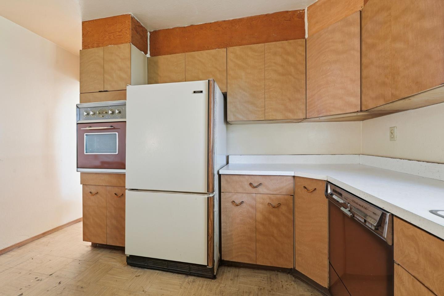 3915 Kingridge Drive San Mateo, CA 94403 - Photo 12 of 47 a utility room with dryer and washer