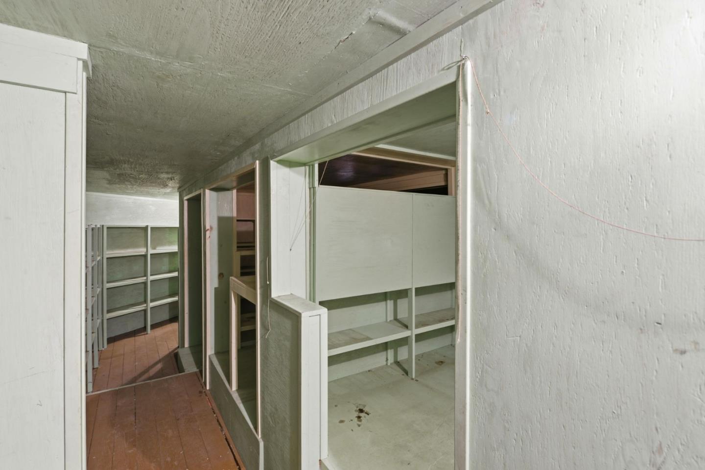 3915 Kingridge Drive San Mateo, CA 94403 - Photo 35 of 47 a view of walk in closet