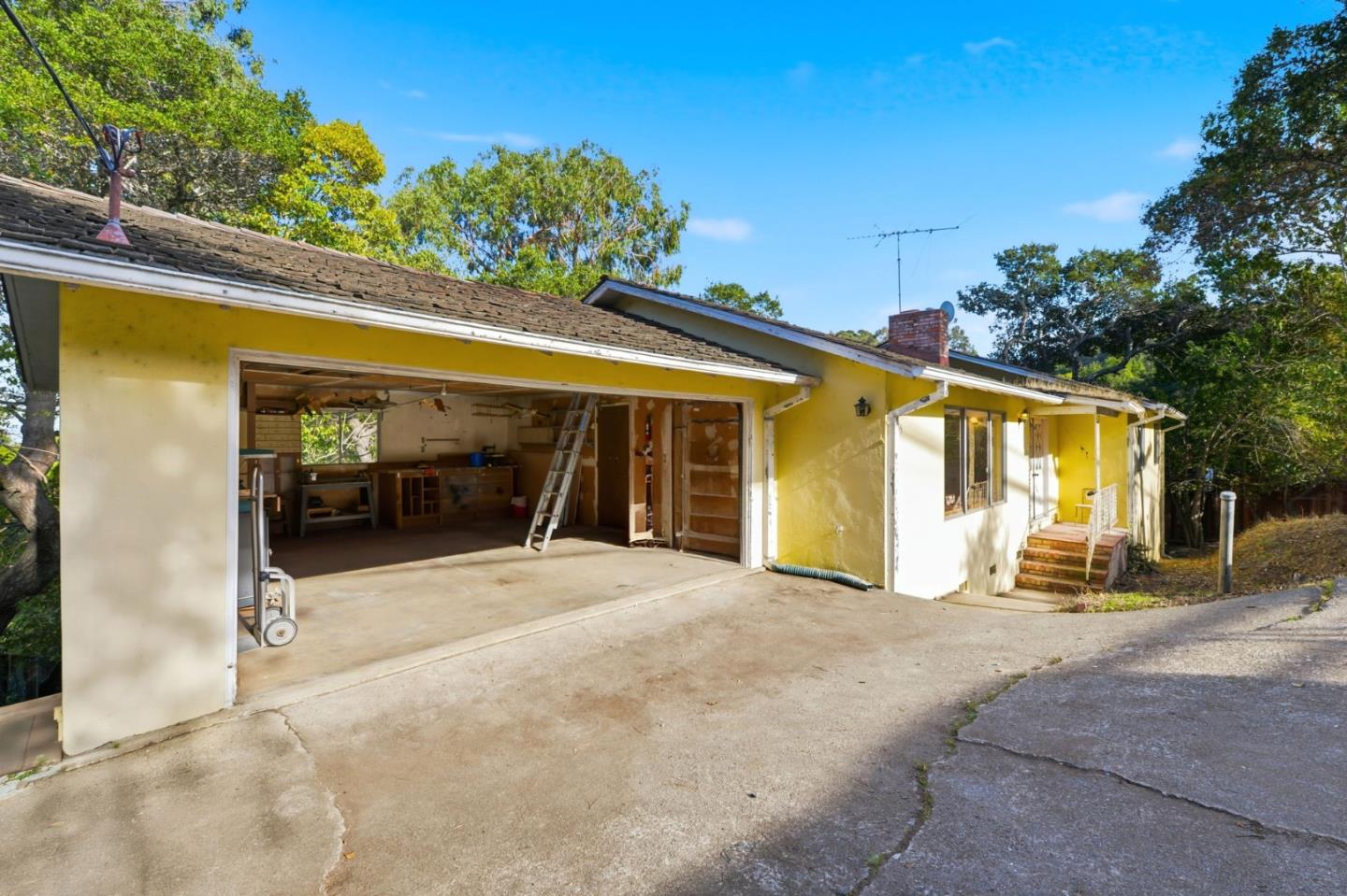 3915 Kingridge Drive San Mateo, CA 94403 - Photo 4 of 47 a view of a building with a outdoor space