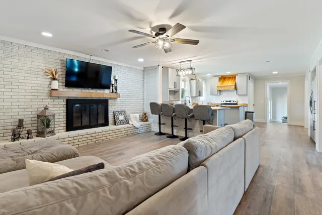 $349,900 | 2547 Highway 70 East, Waverly, TN 37185