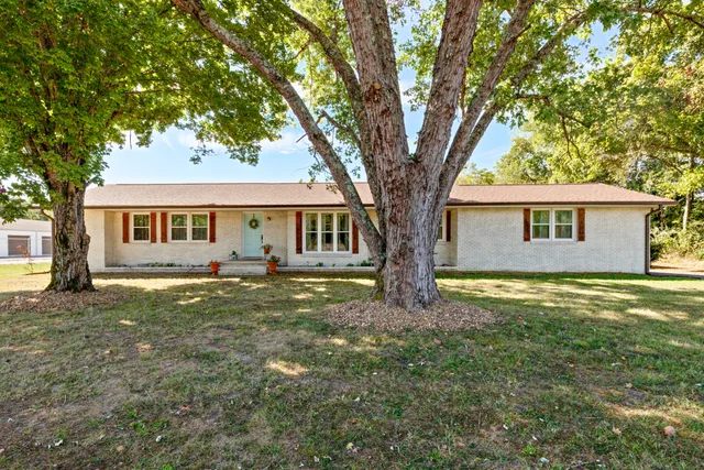 $349,900 | 2547 Highway 70 East, Waverly, TN 37185