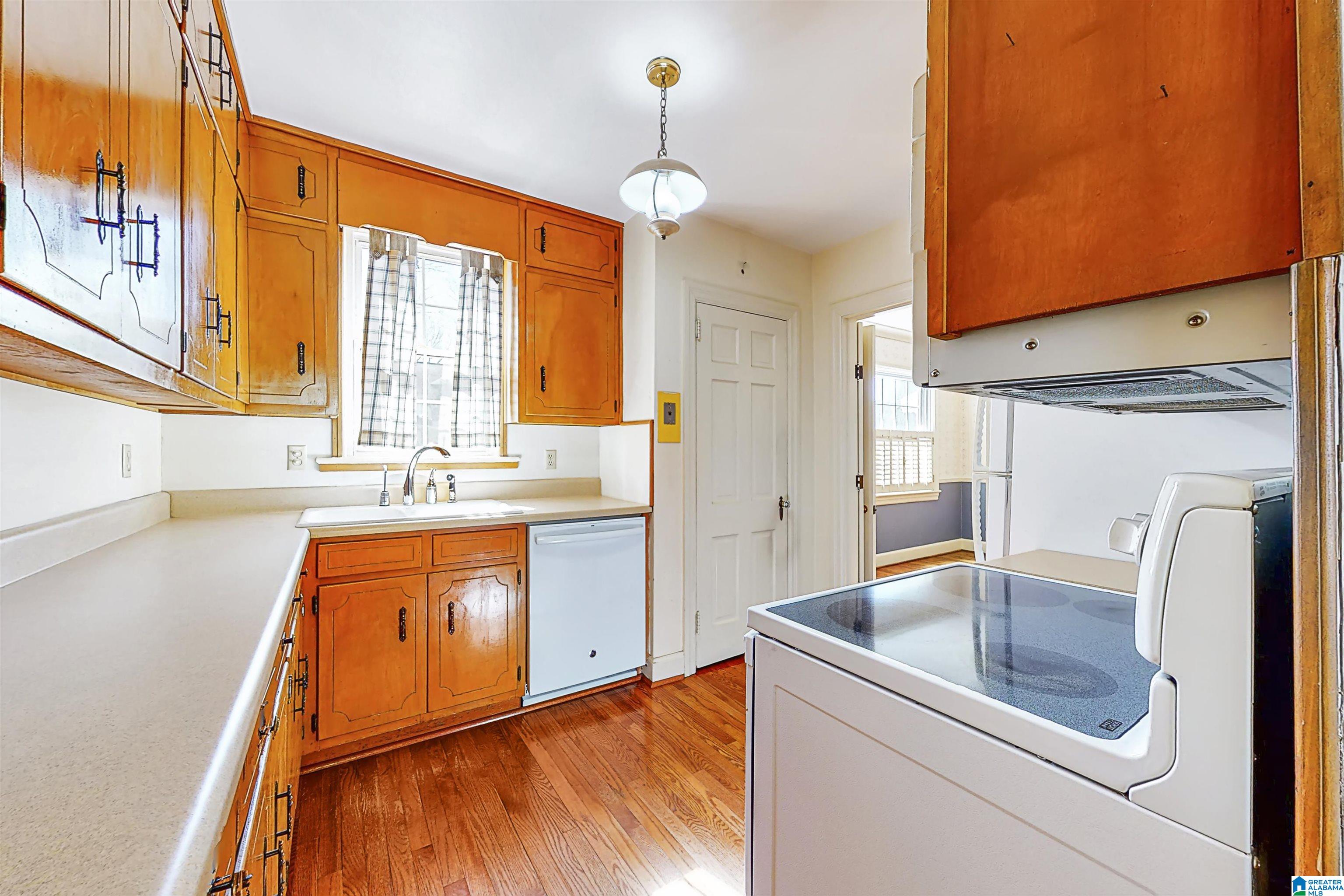 1848 Lancaster Road Birmingham, AL 35209 - Photo 13 of 28 Gallery Image 13