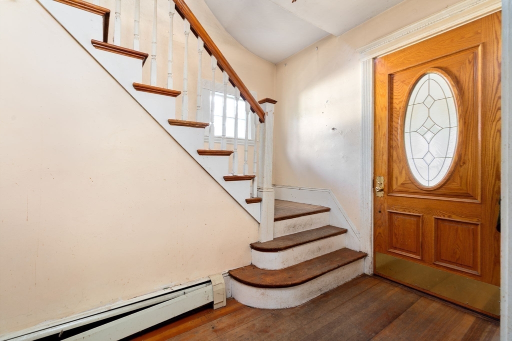 896 Main Street Reading, MA 01867 - Photo 8 of 30