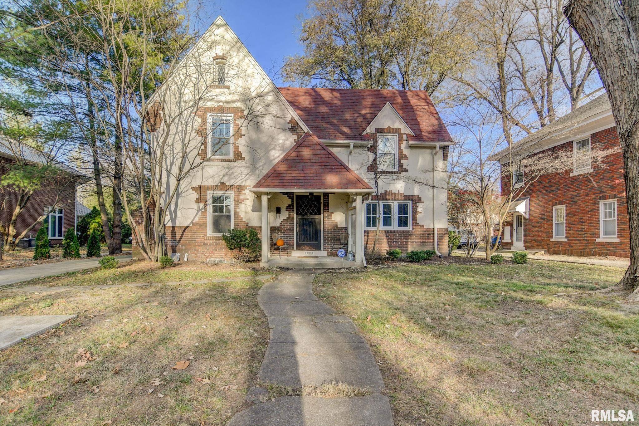 1908 Bates Avenue Springfield, IL 62704 - Photo 1 of 48