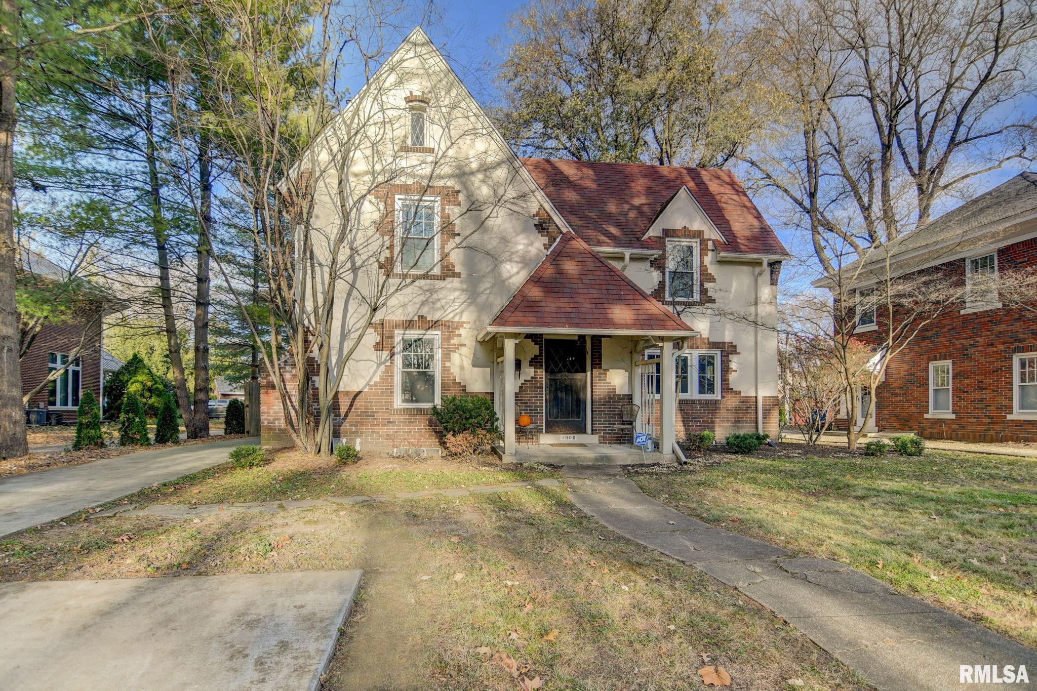 1908 Bates Avenue Springfield, IL 62704 - Photo 2 of 48