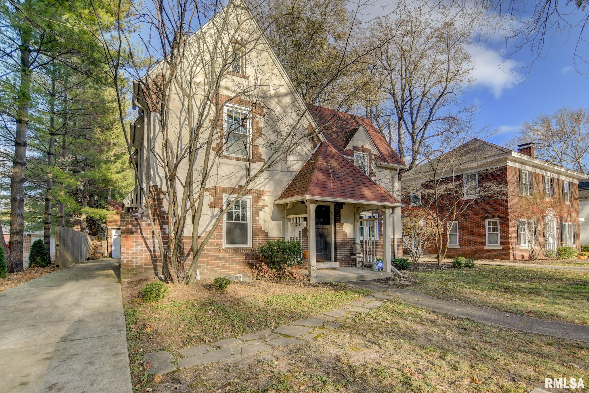 1908 Bates Avenue Springfield, IL 62704 - Photo 3 of 48