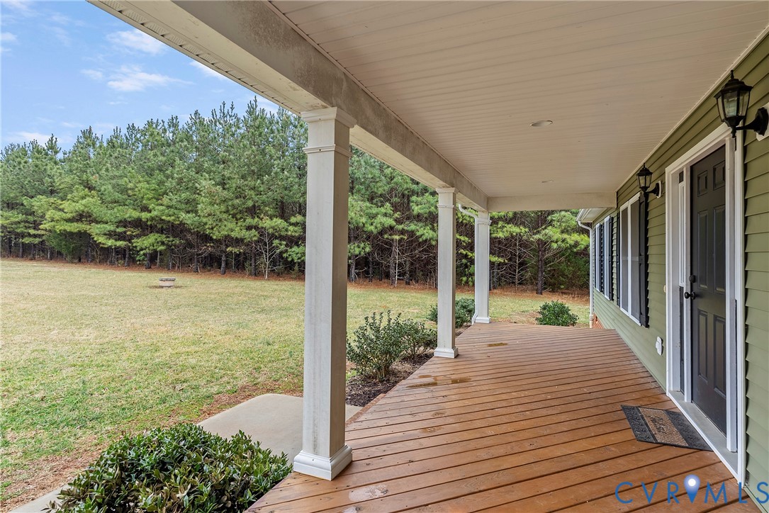 1397 Dorset Road Powhatan, VA 23139 - Photo 4 of 43 FULL COUNTRY FRONT PORCH!!!