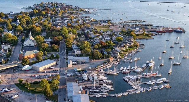 $4,000 | 270 North Water Street, Stonington, CT 06378