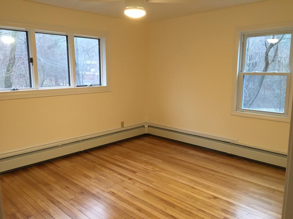 4 Sunset Avenue Derry, NH 03038 - Photo 11 of 18