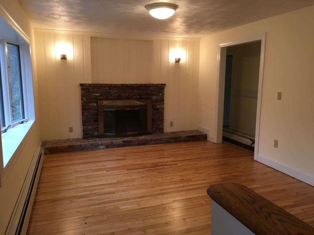 4 Sunset Avenue Derry, NH 03038 - Photo 7 of 18