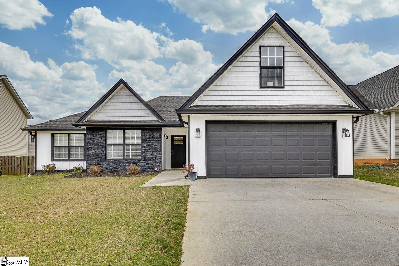 4 Rusty Court Simpsonville, SC 29680 - Photo 1 of 24 Gallery Image 1
