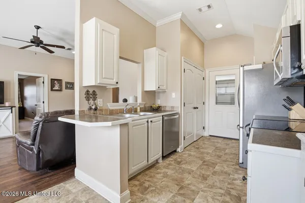 $197,500 | 103 North Village Lane, Petal, MS 39465