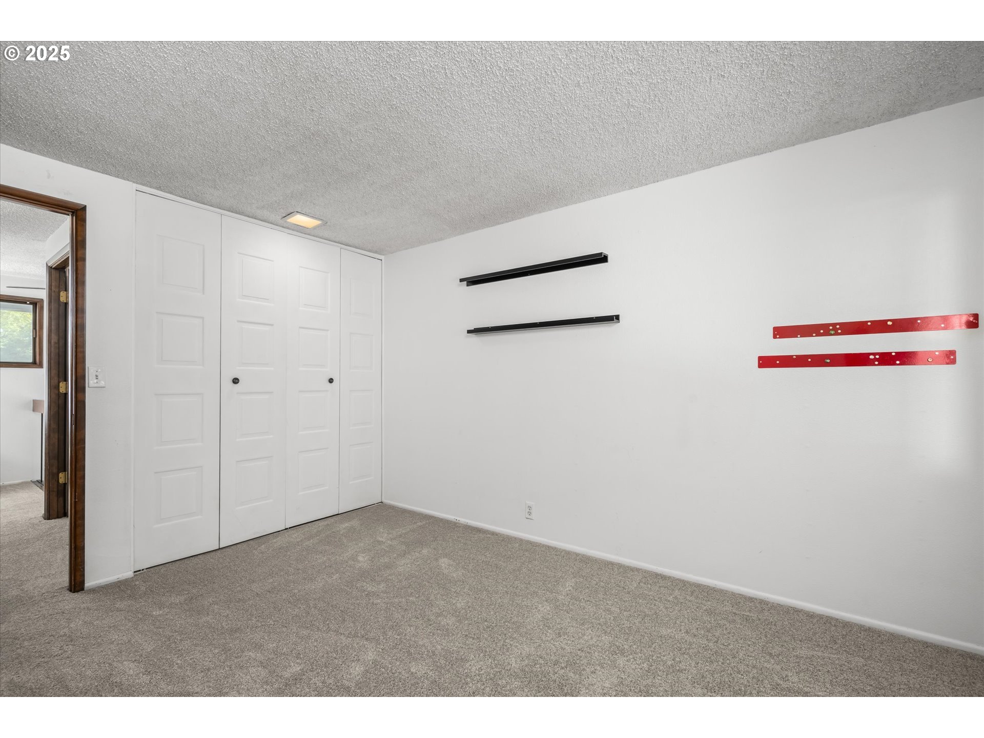 2819 Greentree Way Eugene, OR 97405 - Photo 25 of 35 Bedroom