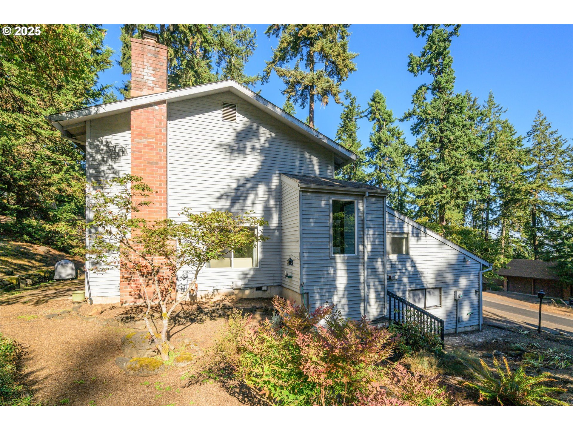 2819 Greentree Way Eugene, OR 97405 - Photo 30 of 35