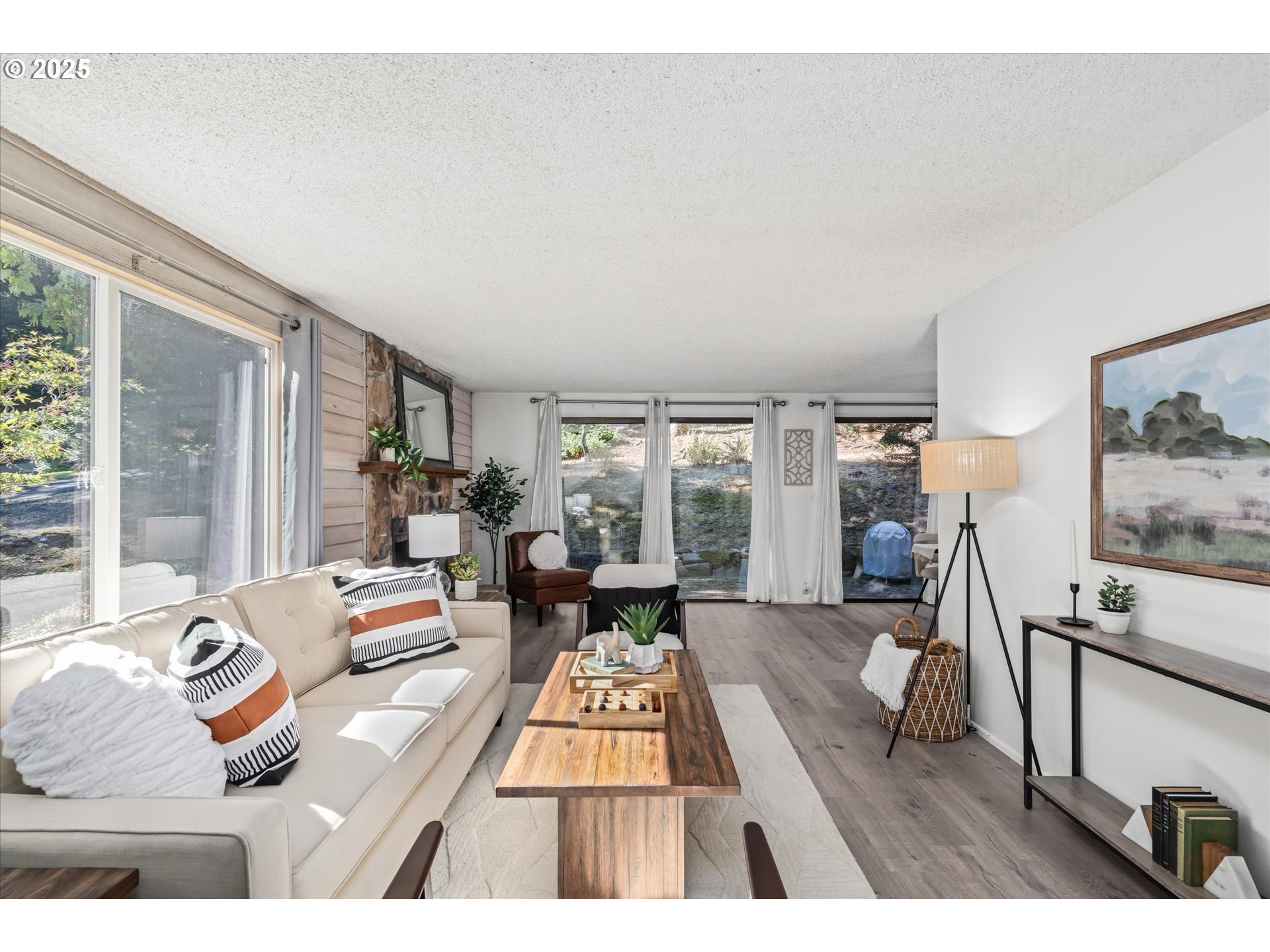 2819 Greentree Way Eugene, OR 97405 - Photo 3 of 35