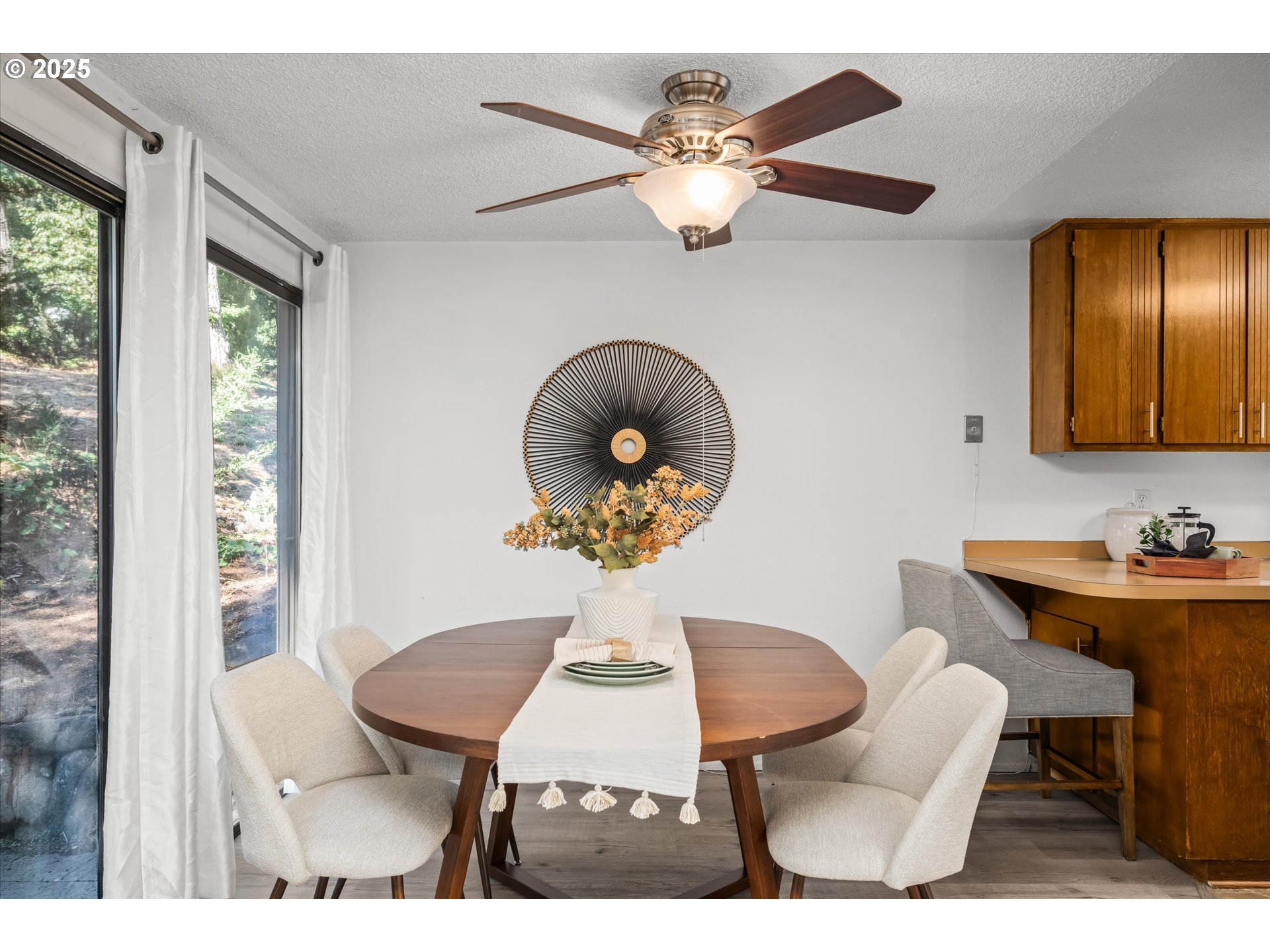 2819 Greentree Way Eugene, OR 97405 - Photo 7 of 35 Dining Room
