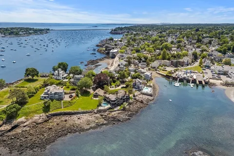 $1,550,000 | 7 Fort Beach Way, Marblehead, MA 01945