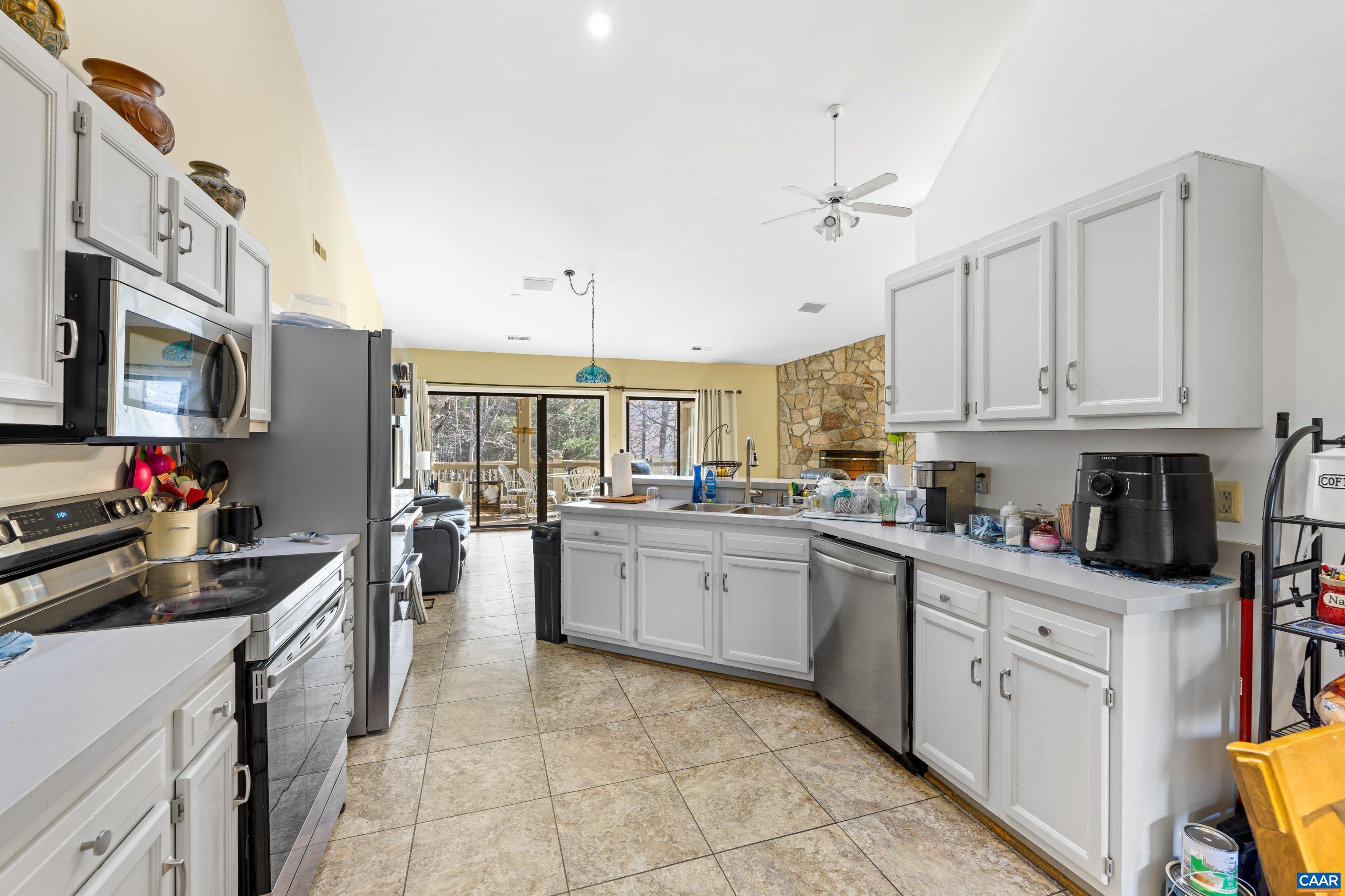 465 Hidden Ridge Road Charlottesville, VA 22902 - Photo 8 of 63