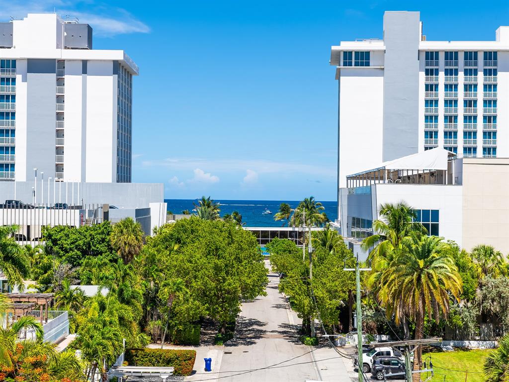321 North Birch Road, Unit 502 Fort Lauderdale, FL 33304 - Photo 37 of 56 a view of a multi story building