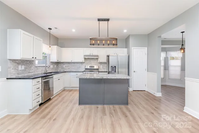 $1,975 | 4004 Christine Lane, Unit E, Waxhaw, NC 28173