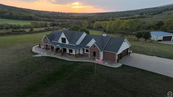 $1,095,000 | 5721 Northwest Humphrey Road, Topeka, KS 66618