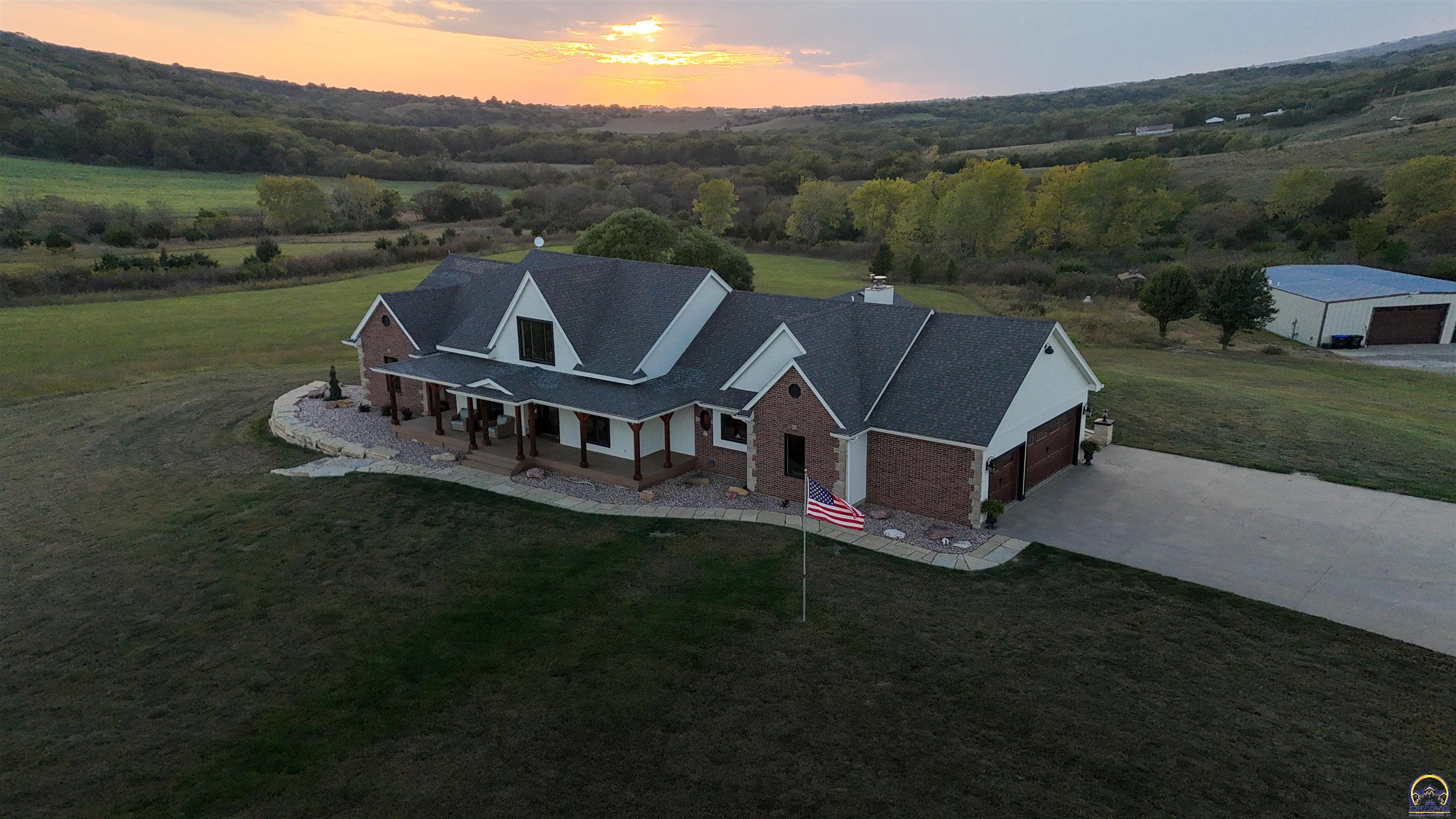 5721 Northwest Humphrey Road Topeka, KS 66618 - Photo 6 of 57