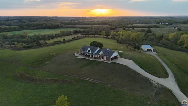 $1,095,000 | 5721 Northwest Humphrey Road, Topeka, KS 66618