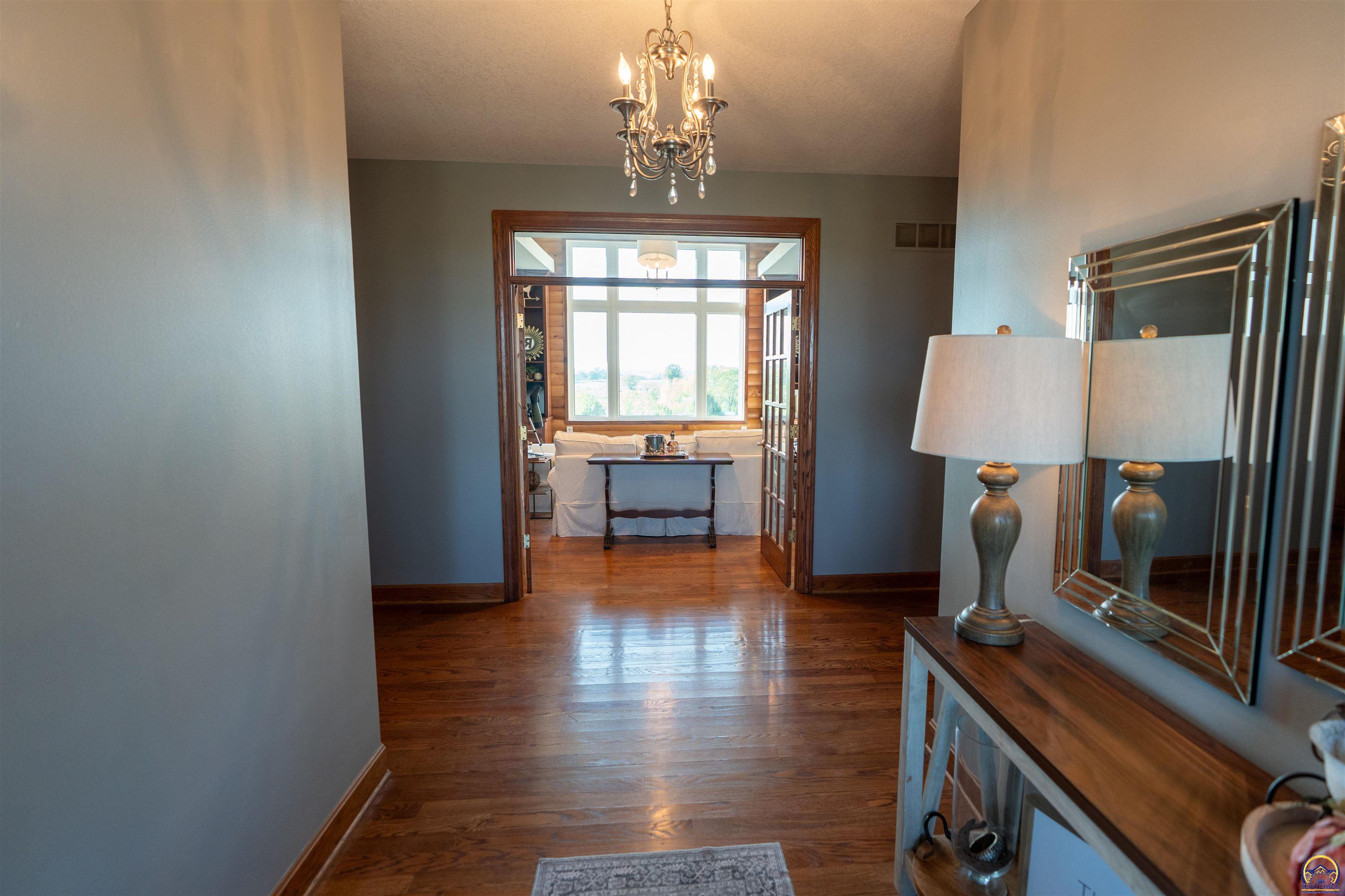 5721 Northwest Humphrey Road Topeka, KS 66618 - Photo 9 of 57