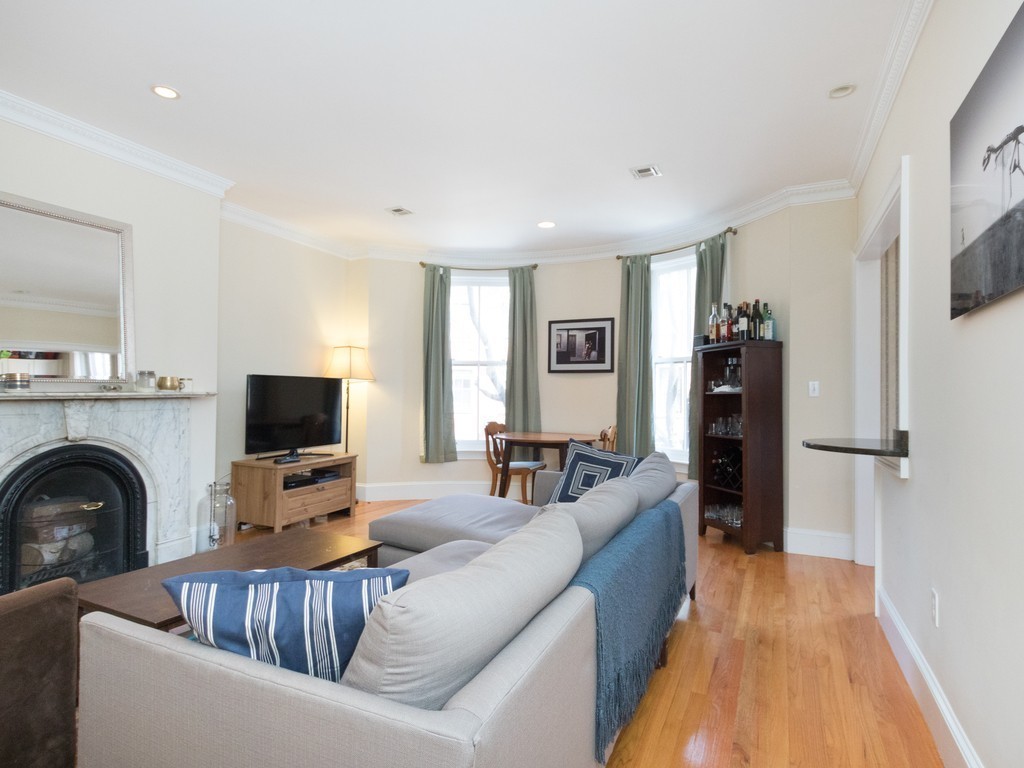 26 Upton Street, Unit 2 Boston, MA 02118 - Photo 1 of 15