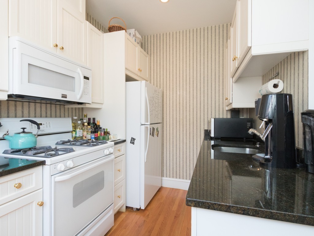 26 Upton Street, Unit 2 Boston, MA 02118 - Photo 6 of 15