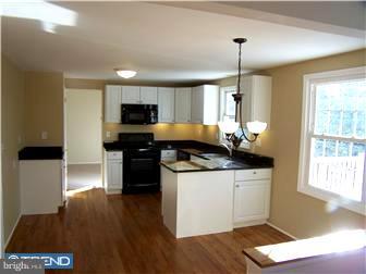 932 East Sage Road West Chester, PA 19382 - Photo 3 of 12 Kitchen