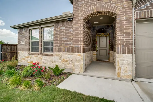 $2,400 | 3901 Kenworth Lane, McKinney, TX 75071