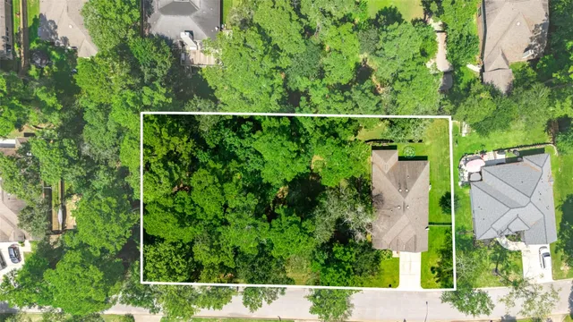 $349,900 | 9023 South Comanche Circle, Willis, TX 77378