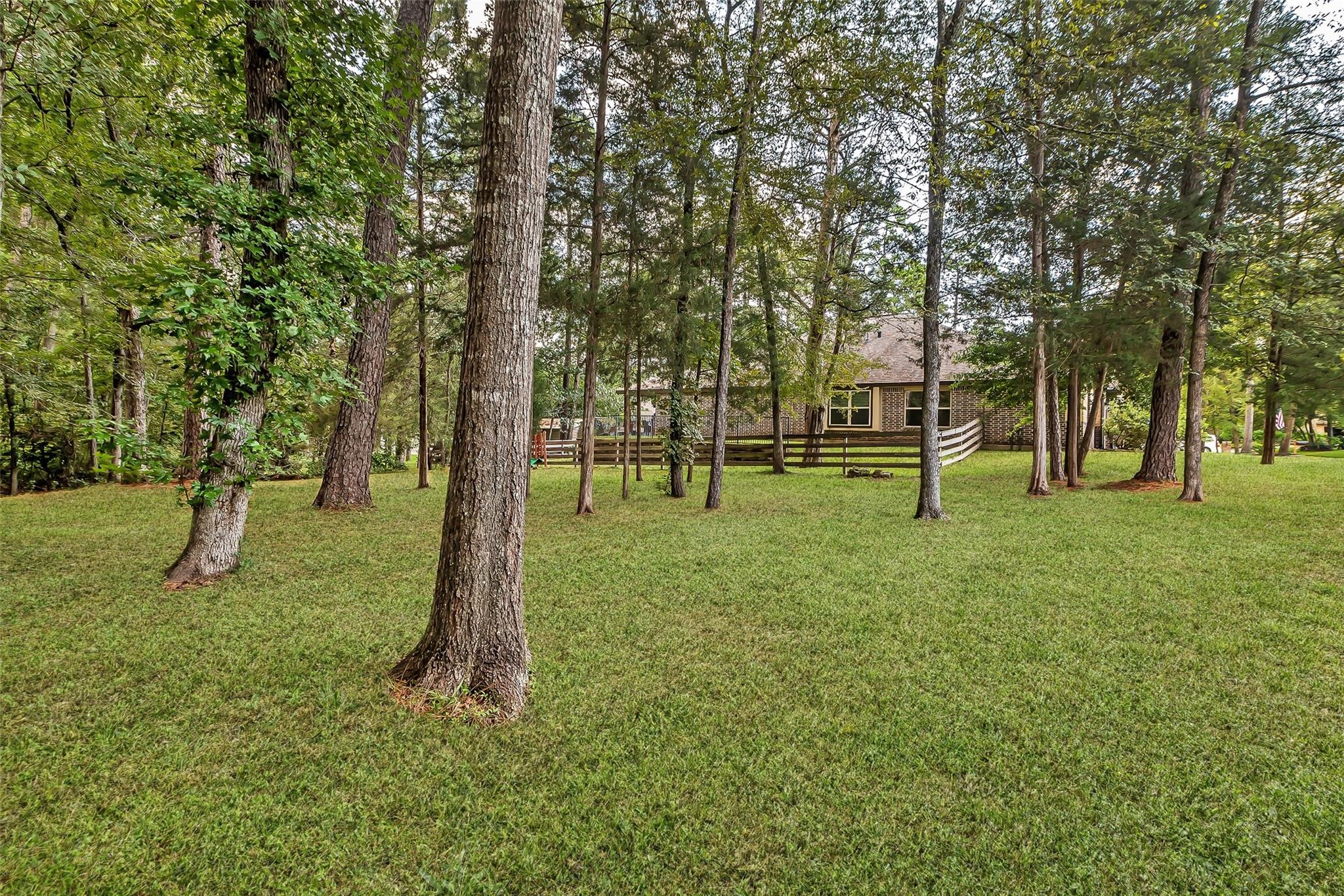 9023 South Comanche Circle Willis, TX 77378 - Photo 25 of 28 a view of a park