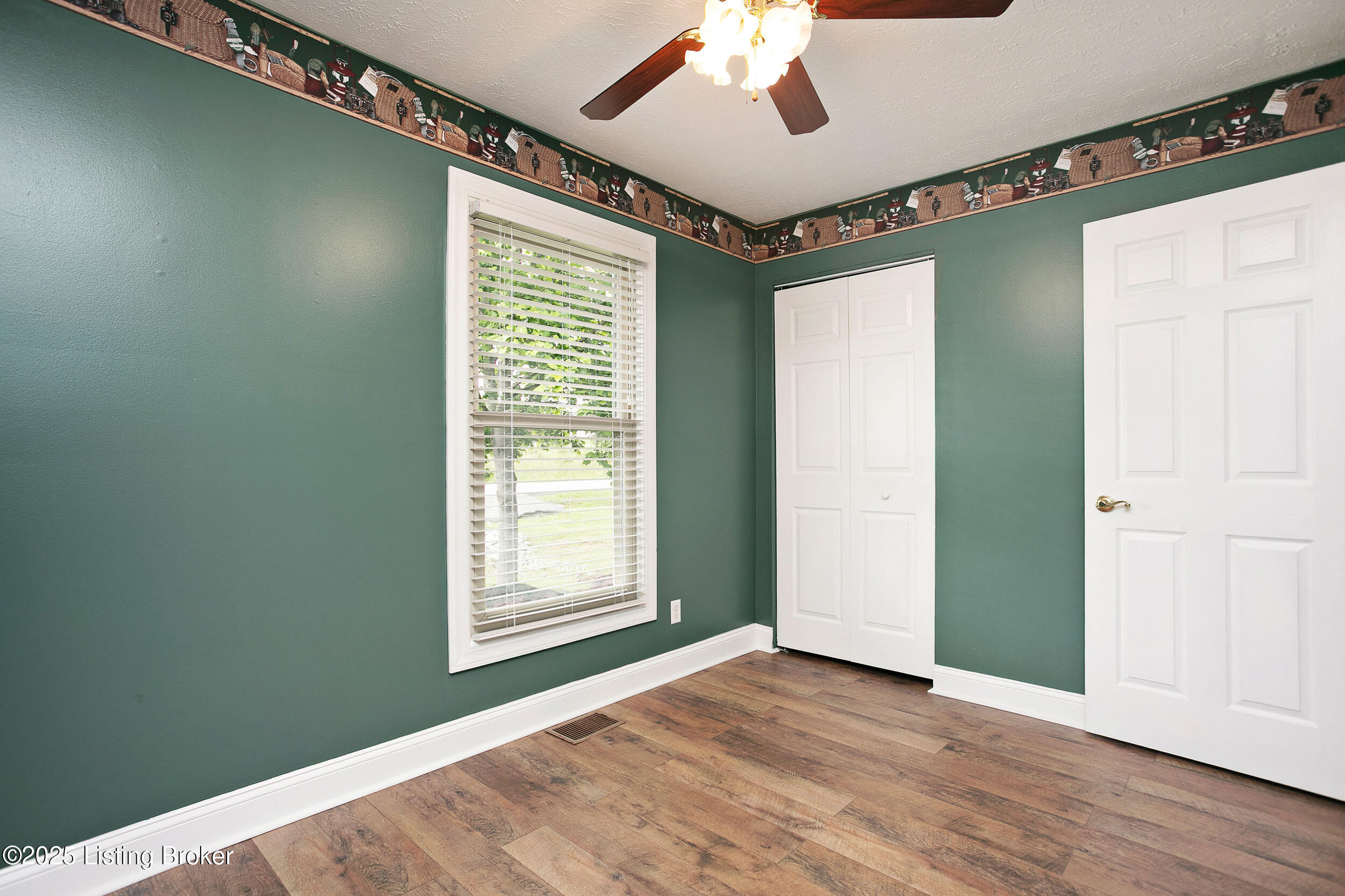 2617 Greenbriar Road Mount Washington, KY 40047 - Photo 23 of 26 2617GreenbriarRd-25