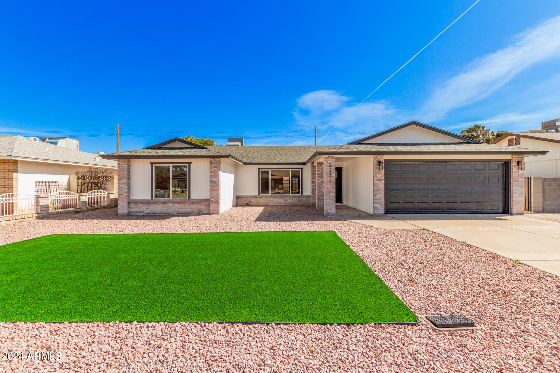 2231 South Evergreen Road Tempe, AZ 85282 - Photo 1 of 28 01 - Evergreen 2231