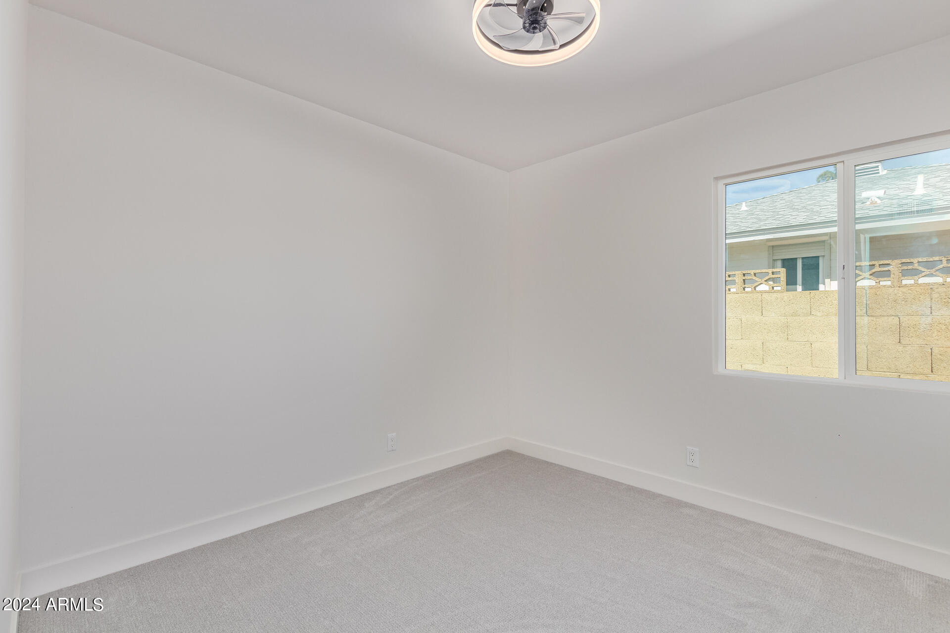 2231 South Evergreen Road Tempe, AZ 85282 - Photo 20 of 28 20 - Evergreen 2231