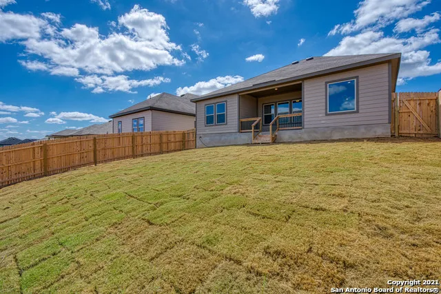 $2,000 | 12306 Vista Rim, Live Oak, TX 78233