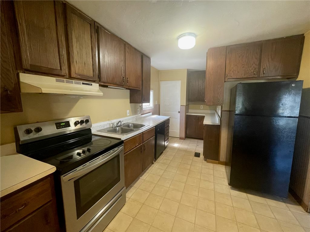 635 North Virginia Avenue Decatur, IL 62522 - Photo 7 of 10