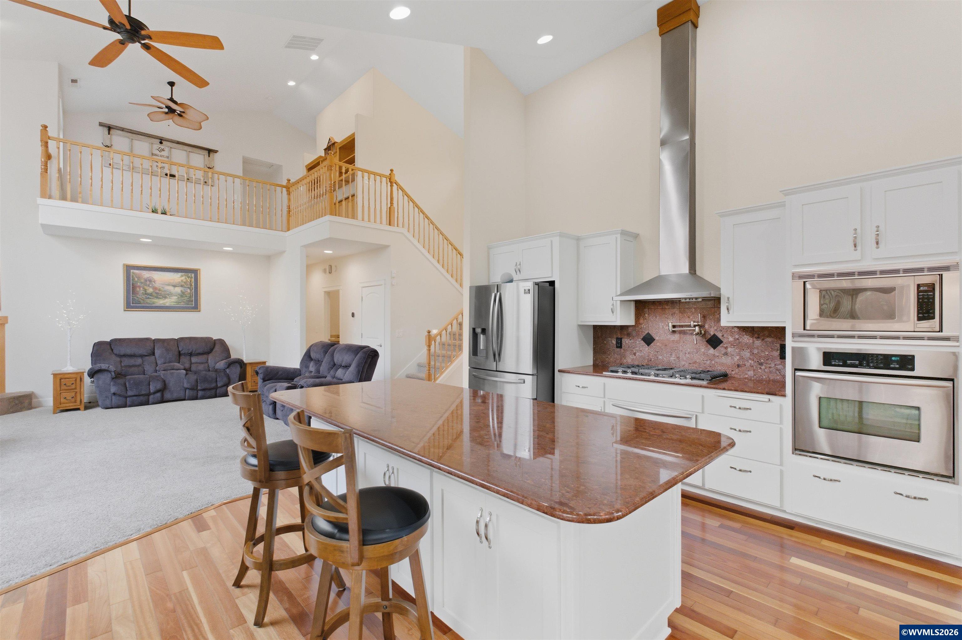 2697 Islander Avenue Northwest Salem, OR 97304 - Photo 8 of 50