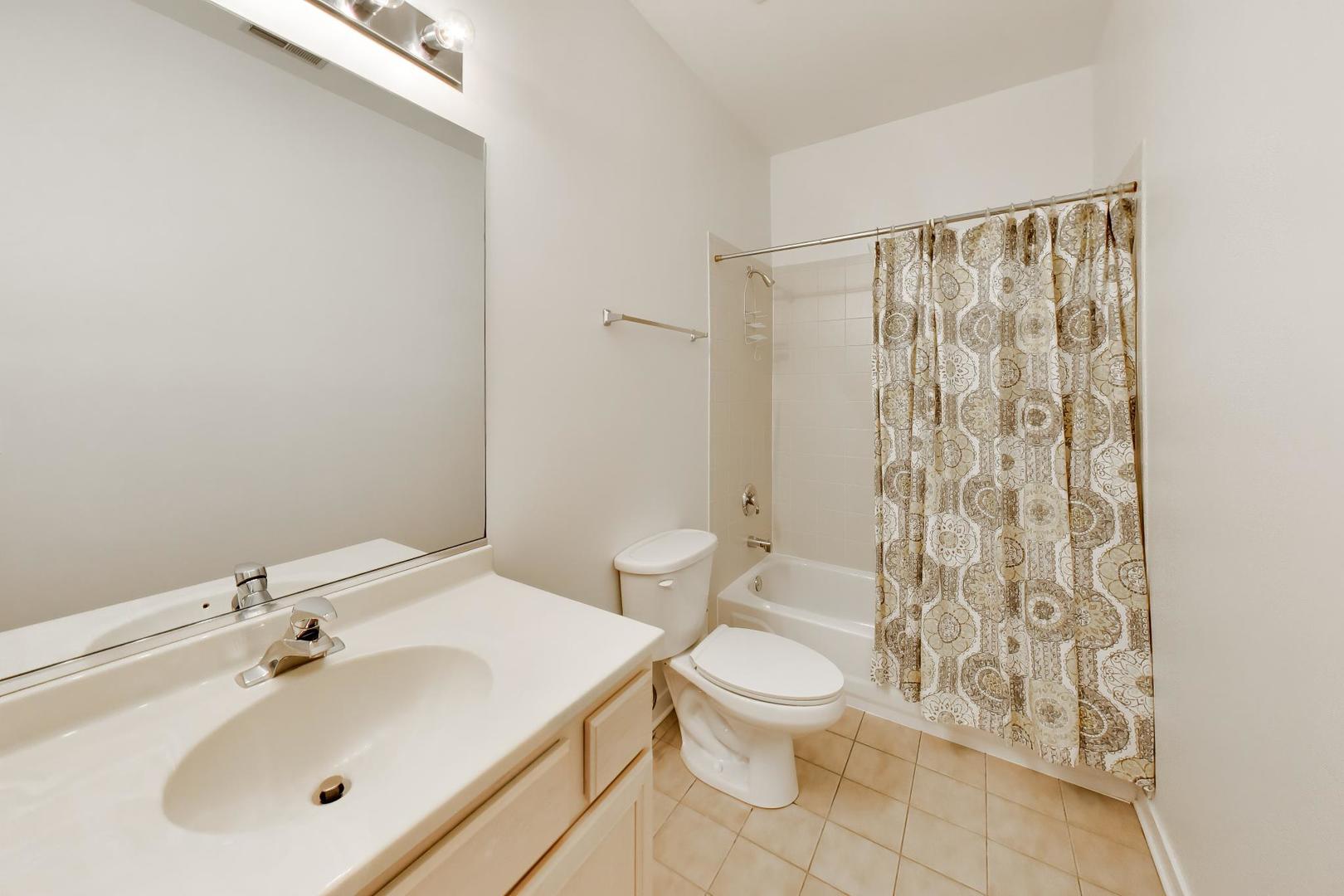 1355 West Fillmore Street, Unit C Chicago, IL 60607 - Photo 14 of 18 Gallery Image 14