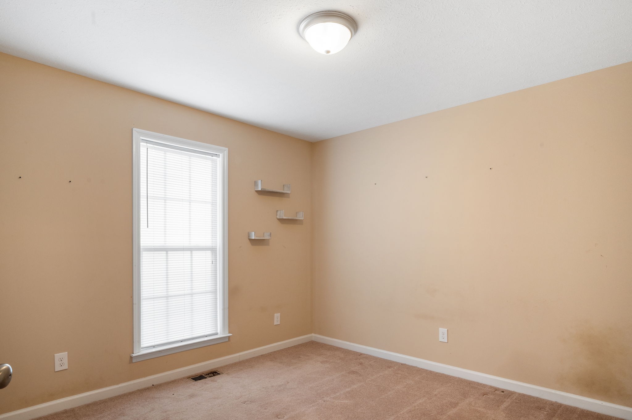 121 Wells Lee Road Elora, TN 37328 - Photo 23 of 48 an empty room with a window
