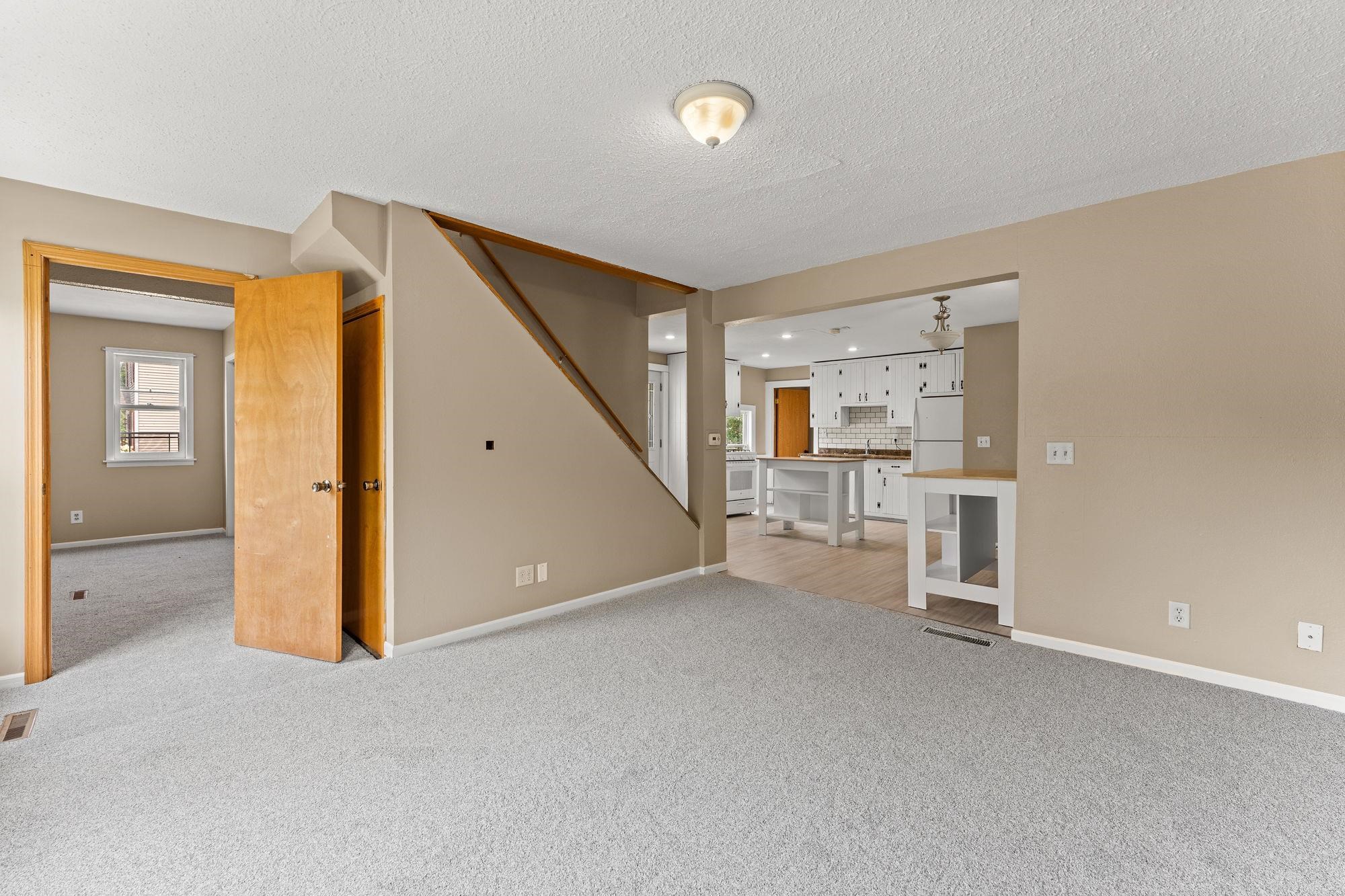 422 Ridge Street Baraboo, WI 53913 - Photo 12 of 43 Gallery Image 12