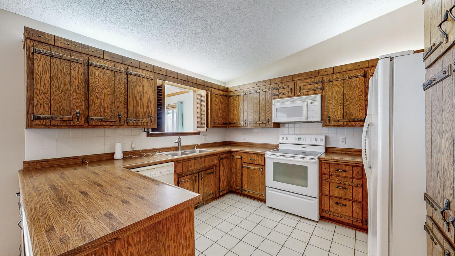 3110 Crescent Lane Northwest Rochester, MN 55901 - Photo 10 of 48