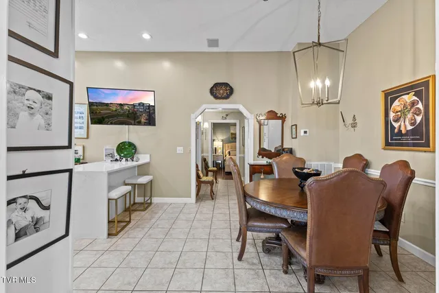 $399,000 | 414 South Roan Street, Unit 202, Johnson City, TN 37604