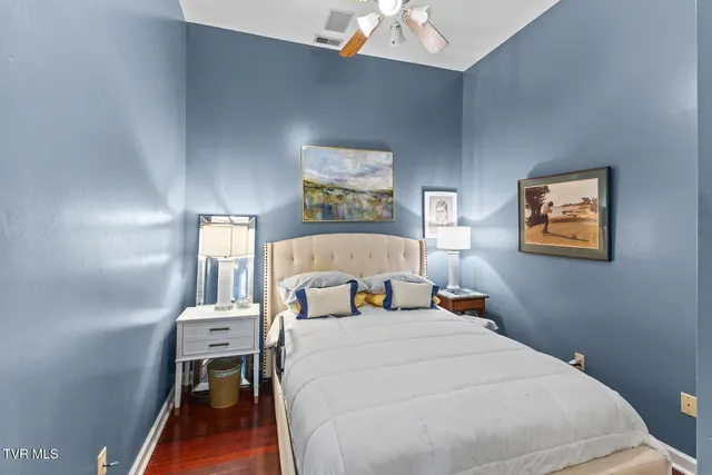 $399,000 | 414 South Roan Street, Unit 202, Johnson City, TN 37604