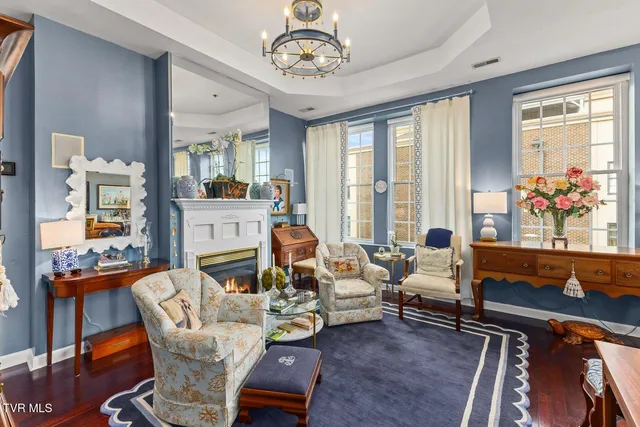 $399,000 | 414 South Roan Street, Unit 202, Johnson City, TN 37604